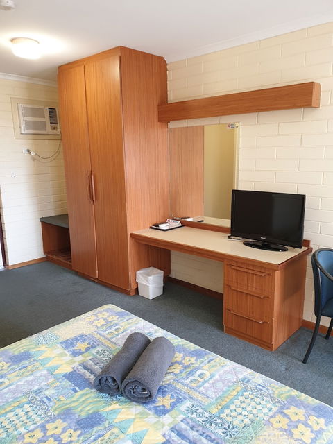 Lacepede Bay Motel - Accommodation Asia 4