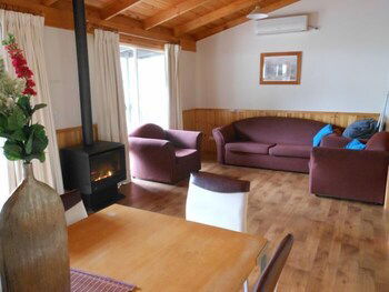 Awonga Cottages - Accommodation Asia 6