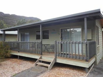 Awonga Cottages - Accommodation Asia 0