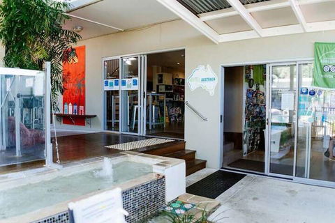Noosa Flashpackers - Hostel - Accommodation Asia 2