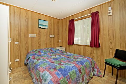 Acclaim Pine Grove Holiday Park - Accommodation Guide 2