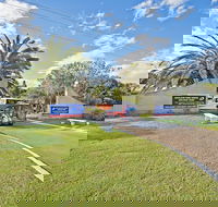 Acclaim Pine Grove Holiday Park - Accommodation Asia