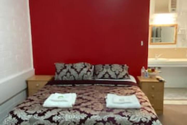 Broughton VIC Accommodation Asia