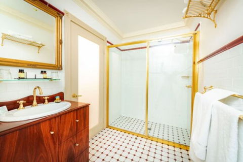 Cobb & Co Court Boutique Hotel - Accommodation Guide 6