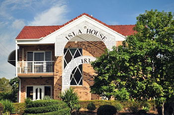 Stones Corner QLD Accommodation Guide