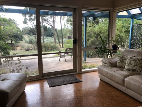 Countryside Connections Spa Cottage - Accommodation Asia 3