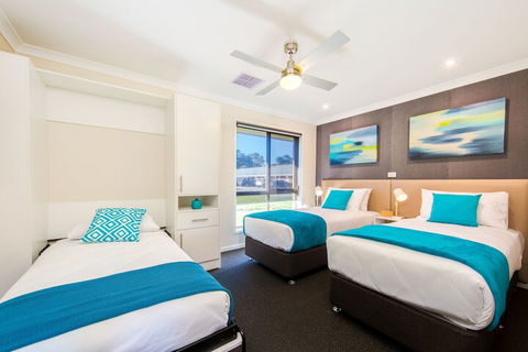 Howlong Golf Resort - Accommodation Guide 6