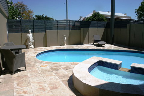 Noah's Mid City Motor Inn - Accommodation Asia 3