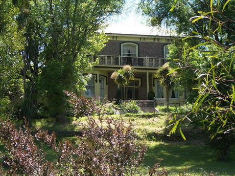 Lucinda B&B - Accommodation Guide 0