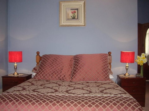 Lucinda B&B - Accommodation Guide 1
