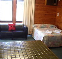 Aaroona Holiday Resort - Accommodation Asia