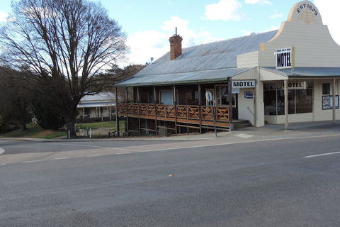 Snug As A Bug Motel - Accommodation Guide 1