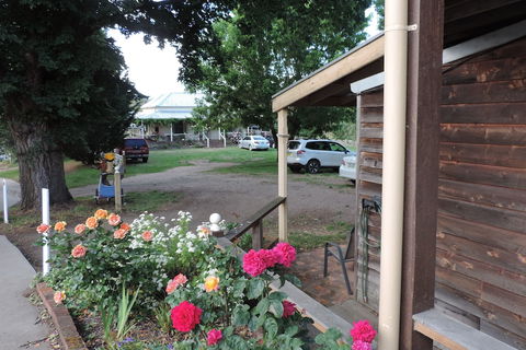 Snug As A Bug Motel - Accommodation Guide 2