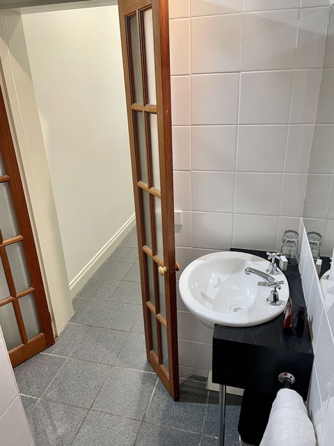 Athelstane House - Accommodation Asia 1