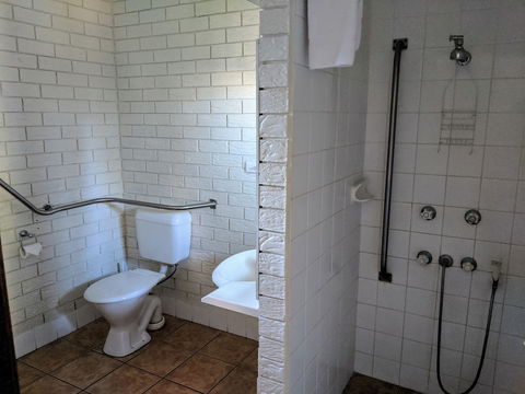 City Lights Motel - Accommodation Asia 4
