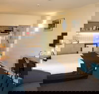 Shoreline Hotel - Accommodation Asia