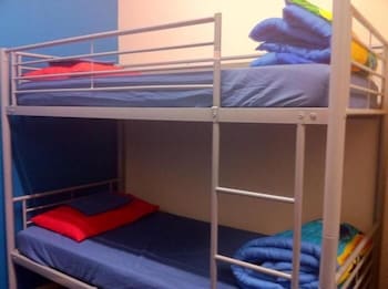 The Entrance Backpackers - Hostel - Accommodation Guide 6