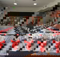 Burkes Hotel Motel - Accommodation Guide
