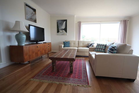 Seaview House Ulverstone - Accommodation Guide 1