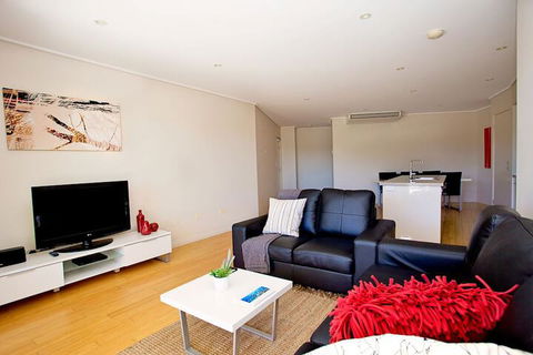 Loka Santi - Accommodation Asia 3