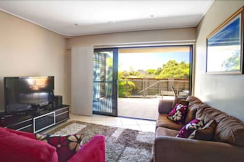 Loka Santi - Accommodation Asia 7