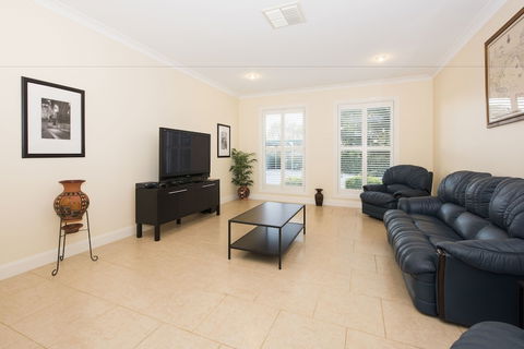 Colonial Court Villas - Accommodation Asia 0