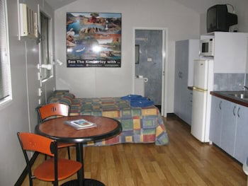 Ivanhoe Village Caravan Resort - Accommodation Guide 5