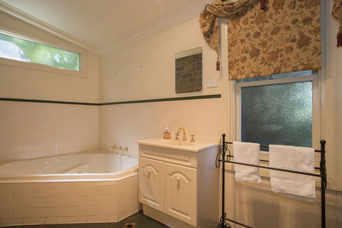 Barossa Dreams - Accommodation Asia 6