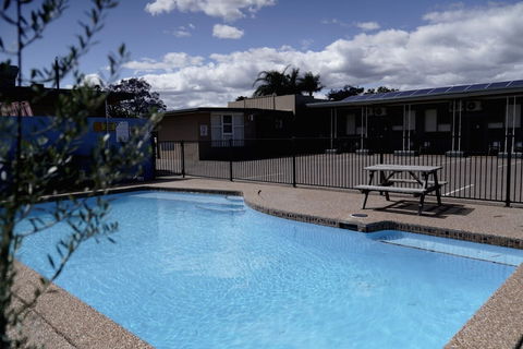Country Motor Inn Singleton - Accommodation Guide 1