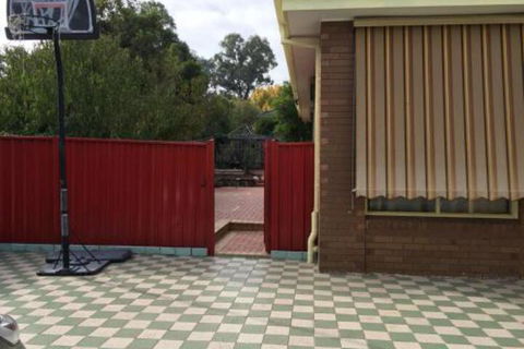 Rose Avenue Home Stay - Accommodation Asia 4