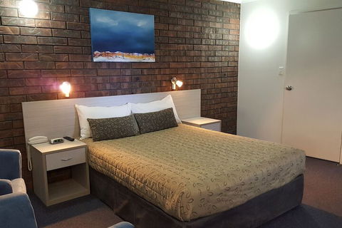 Shakespeare Motel - Accommodation Asia 6
