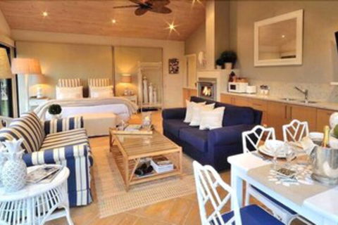 The Outlook Cabana - Accommodation Guide 4