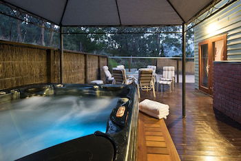 Long Forest VIC Accommodation Guide