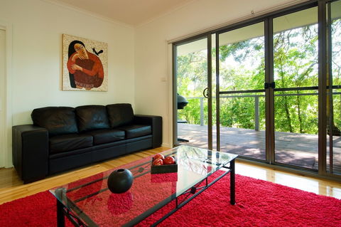 Apple Tree Cottage - Accommodation Asia 5