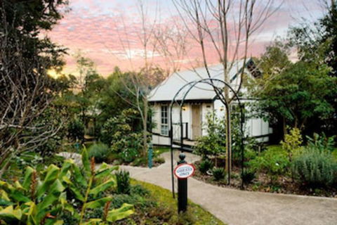 Olinda Country Cottages - Accommodation Asia 0