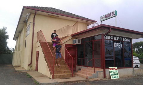 Goolgowi Highway Motel - Accommodation Guide 5
