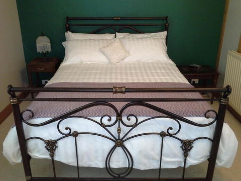 Stoke House Bed And Breakfast - Accommodation Guide 6