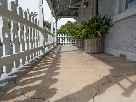 Cottage 79 - Accommodation Guide 2