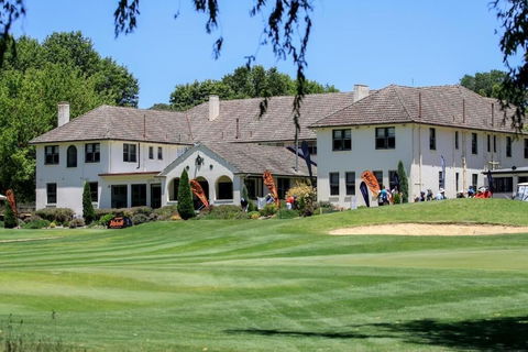 The Dormie House - On The Golf Course - Accommodation Guide 5