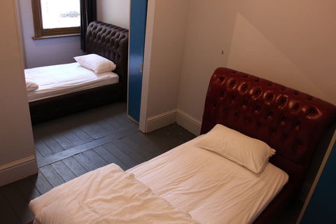 The Backpackers Imperial Hotel - Hostel - Accommodation Guide 5
