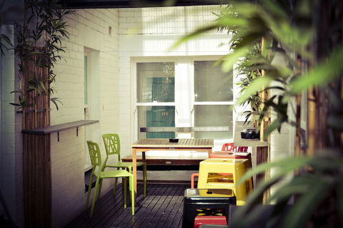 Ritz For Backpackers - Accommodation China 1