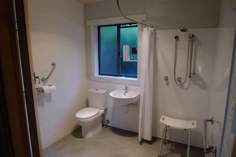 Willaway Motel Apartments - Accommodation Guide 3