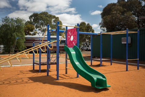 Discovery Parks - Boulder - Accommodation Guide 2