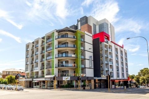 Baileys Serviced Apartments - Accommodation Asia 0