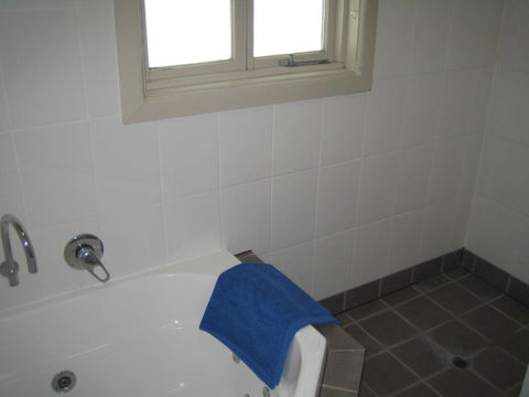 Showgrounds Cottage Naracoorte - Accommodation Asia 4