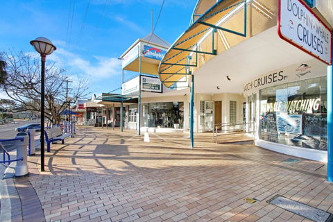 Jervis Bay Waterfront - Accommodation Guide 4