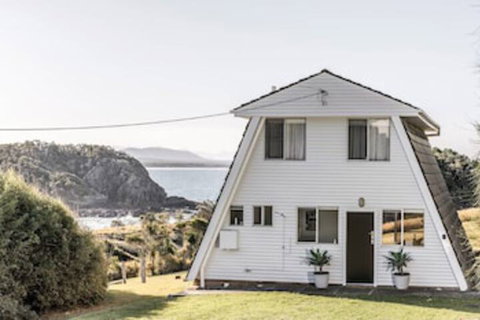 A PERFECT STAY - A Frame - Accommodation Guide 0