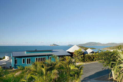 Hydeaway Bay Beach House - Accommodation Asia 1