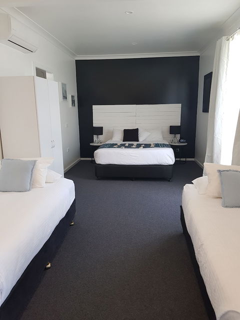 Town House Motor Inn - Accommodation Asia 2