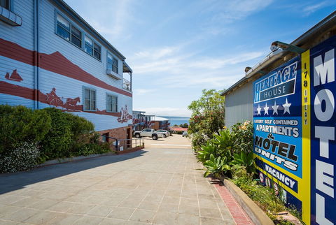 Heritage House Motel & Units - Accommodation Guide 2